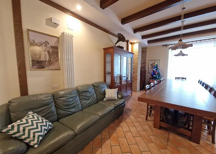 Villa Casa Ciarpella With Pool Montegranaro