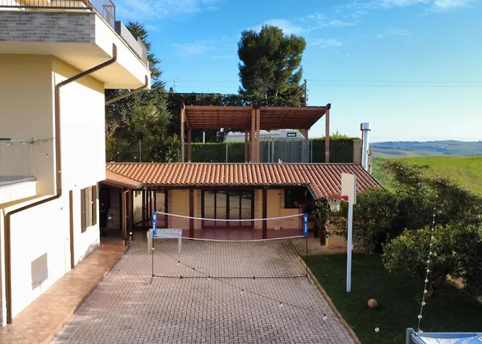 Casa Ciarpella With Pool Villa Montegranaro